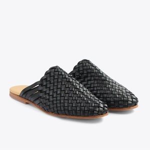Nisolo Go-To Woven Slip On Mules in Black